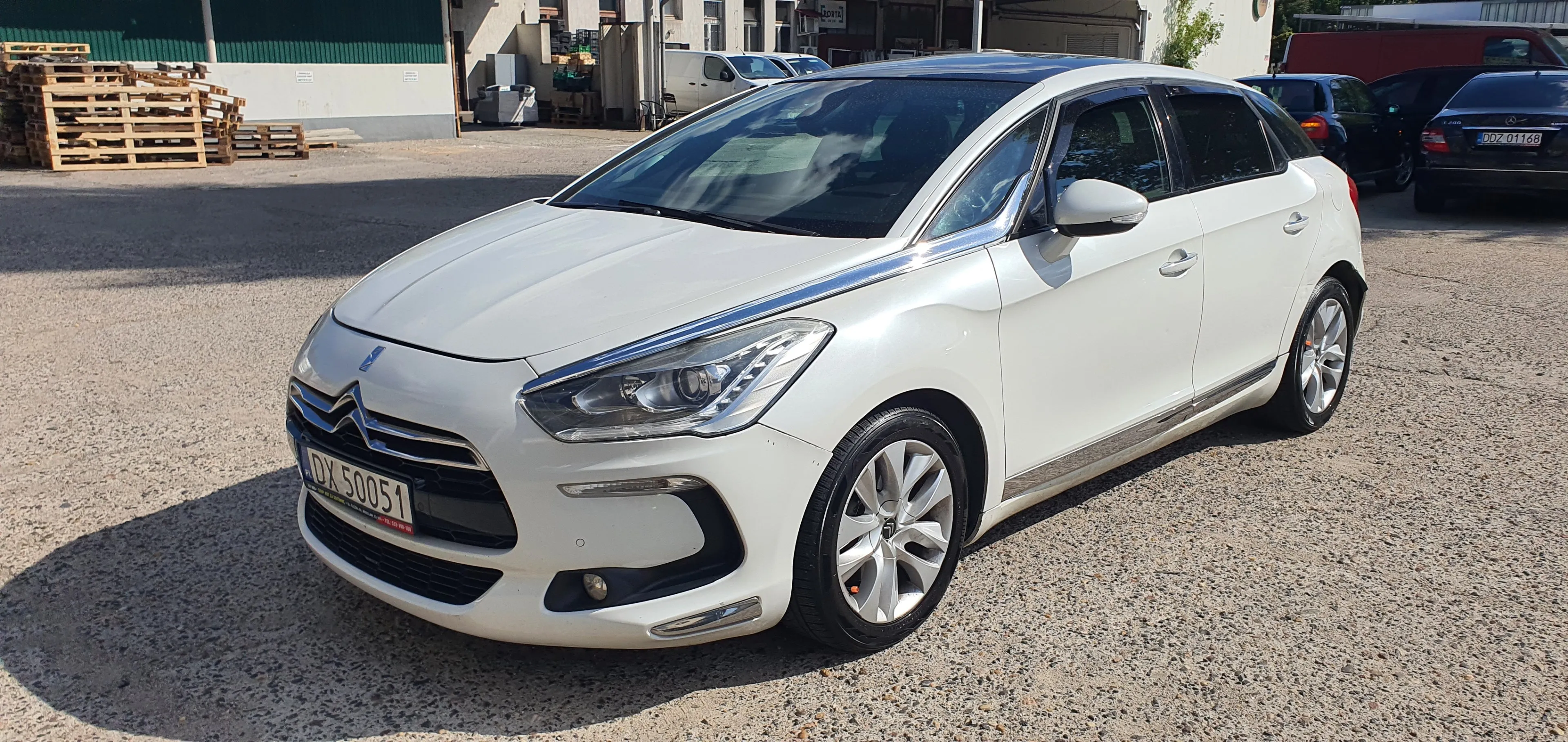 CITROEN DS5 1.6 HDi 115 KM klima, alu, elektryka, panorama, navi, automat