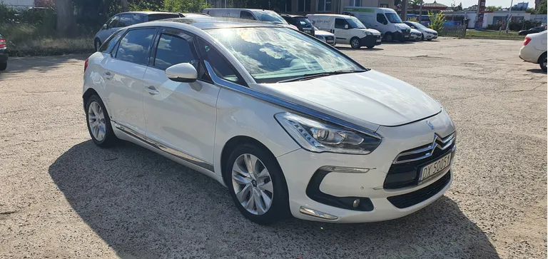 CITROEN DS5 1.6 HDi 115 KM klima, alu, elektryka, panorama, navi, automat