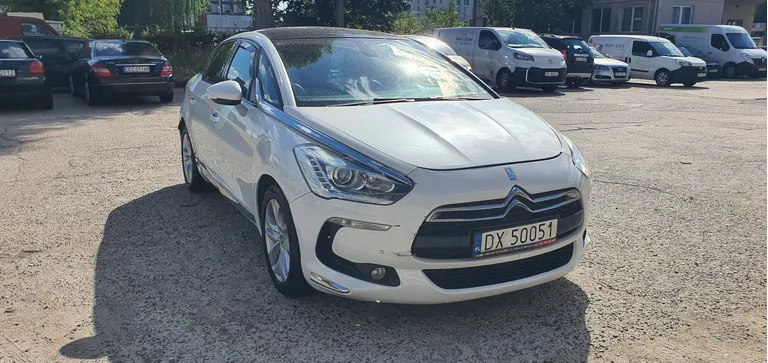 CITROEN DS5 1.6 HDi 115 KM klima, alu, elektryka, panorama, navi, automat