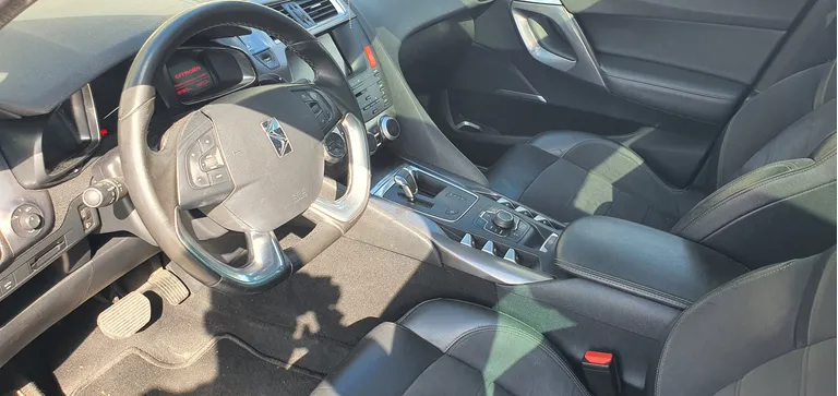 CITROEN DS5 1.6 HDi 115 KM klima, alu, elektryka, panorama, navi, automat