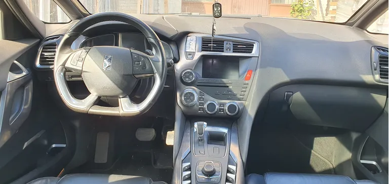 CITROEN DS5 1.6 HDi 115 KM klima, alu, elektryka, panorama, navi, automat